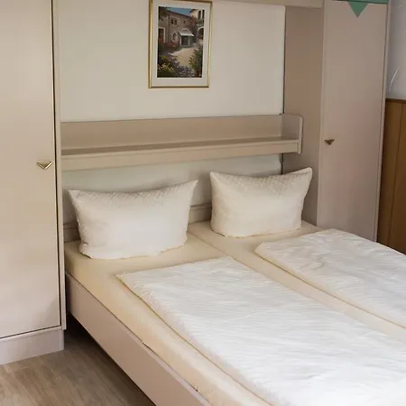 Haus Sonnenschein Ξενοδοχείο Hennef (Sieg)